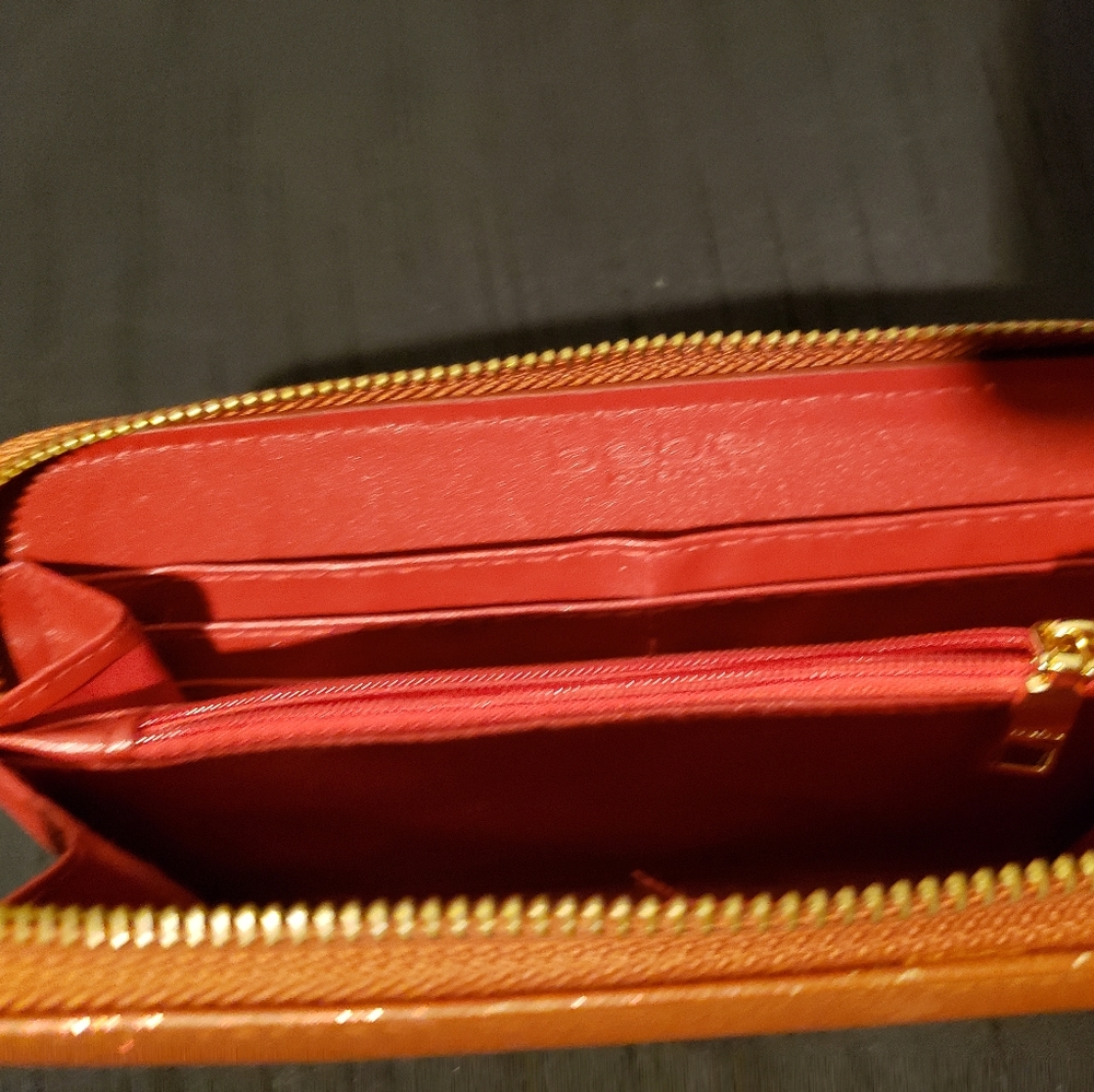 Wallet - Picture 2 of 2